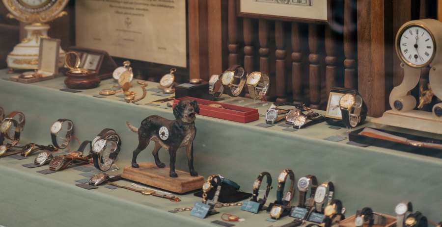 Deal or No Deal Evaluating a Watch Offer